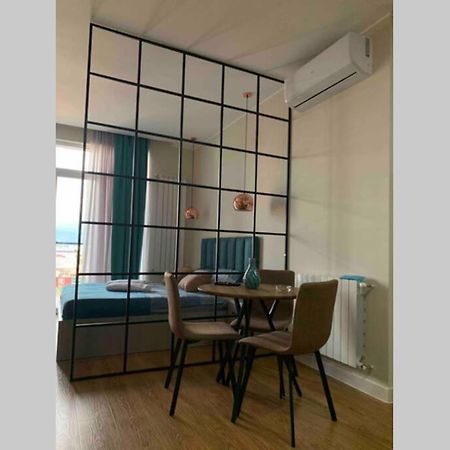 Geverse Apartment Batumi Zewnętrze zdjęcie